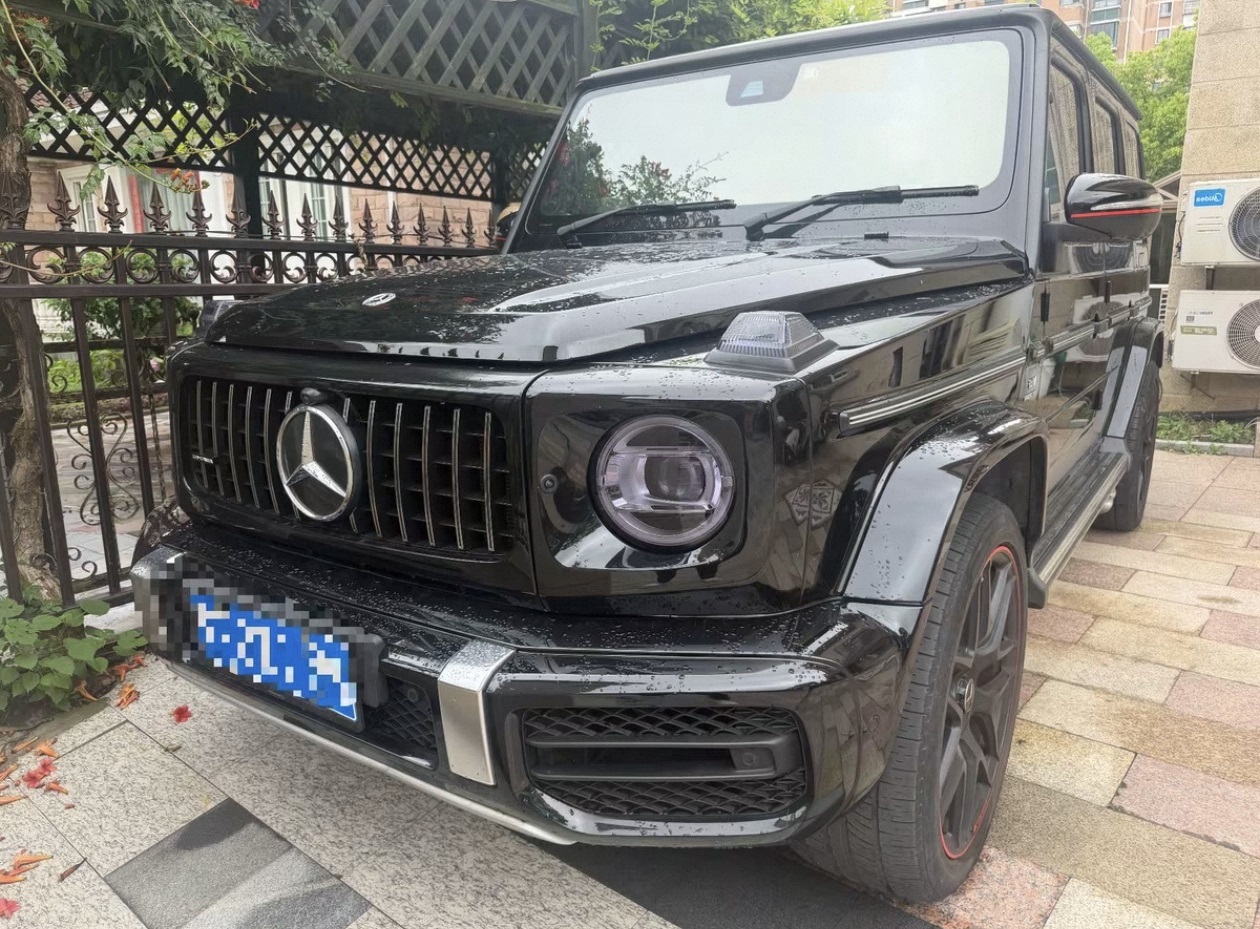 奔驰G级黑色2022年05月