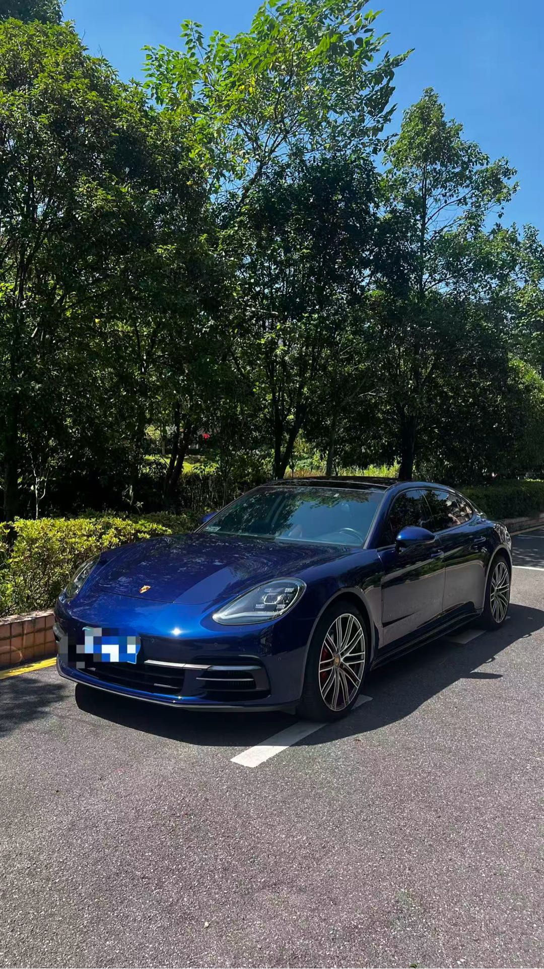 保时捷Panamera 蓝色2020年07月