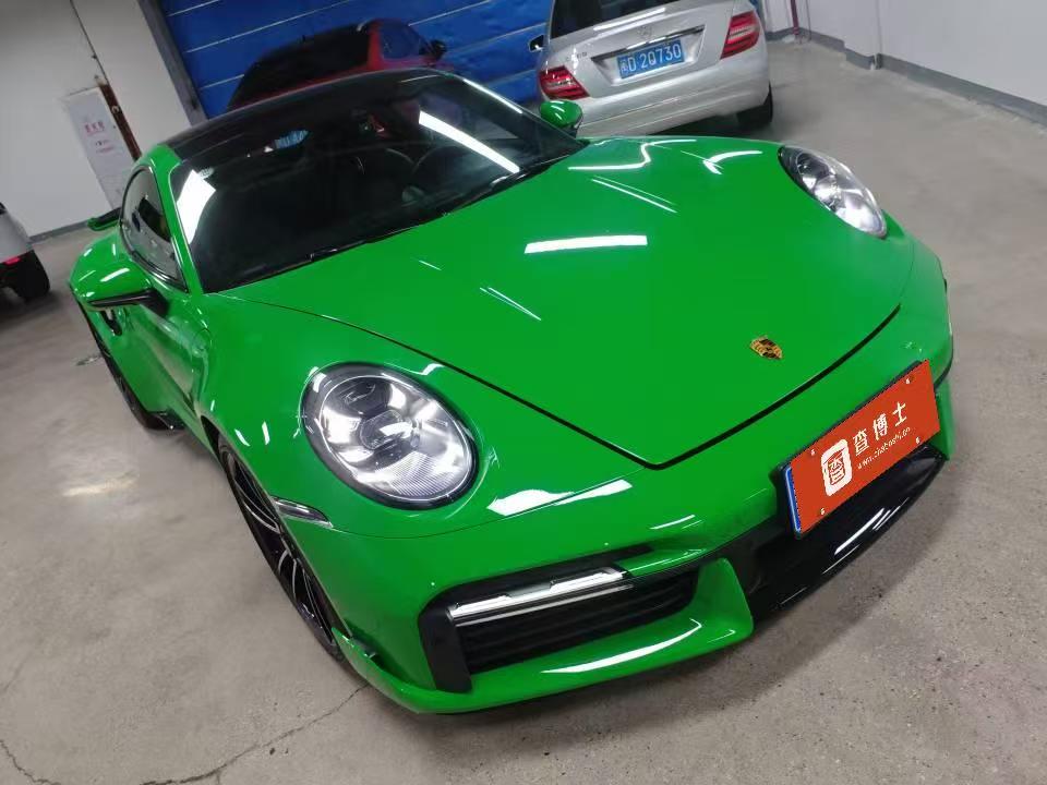 保时捷911绿色2022年08月