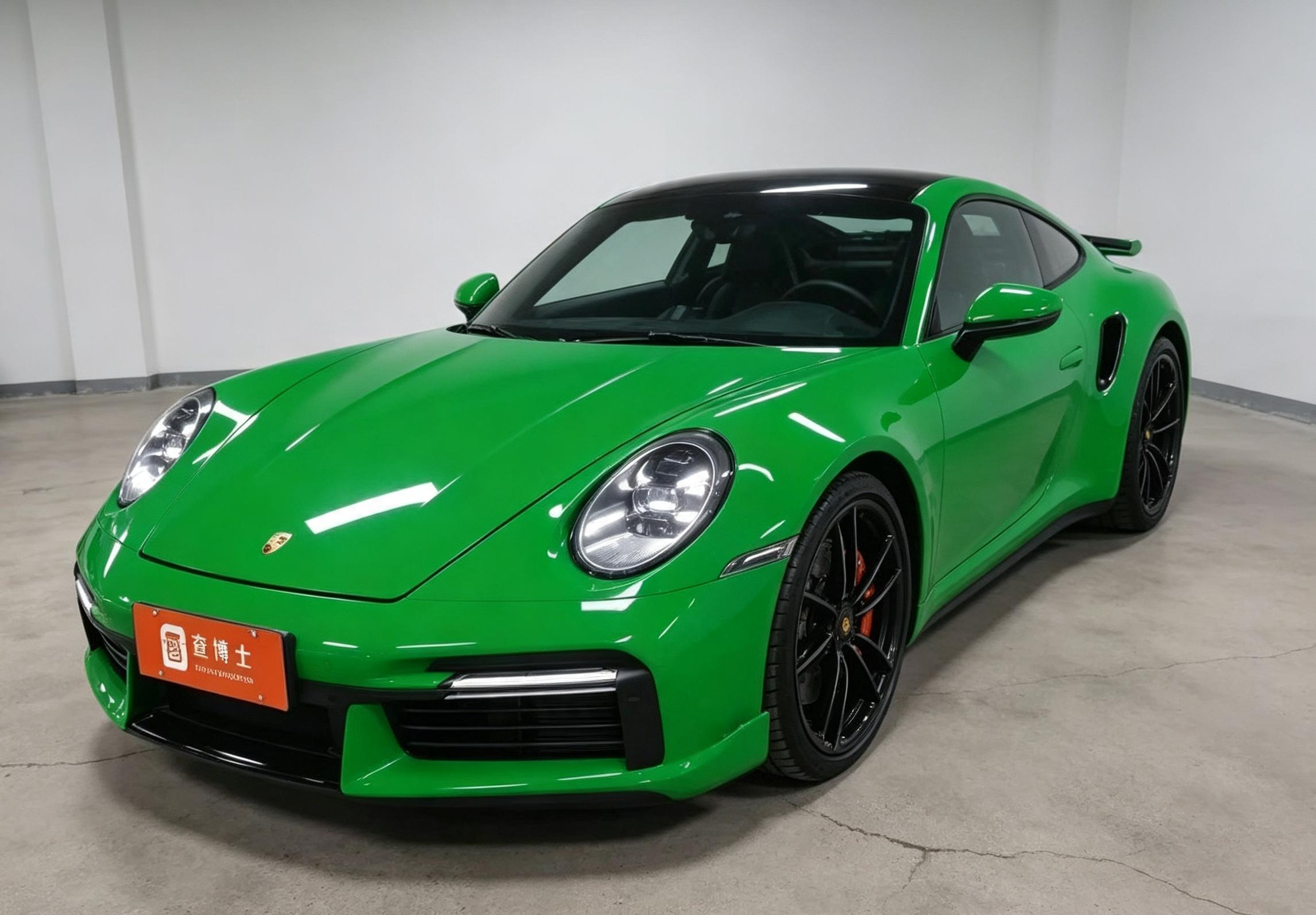 保时捷911绿色2022年08月