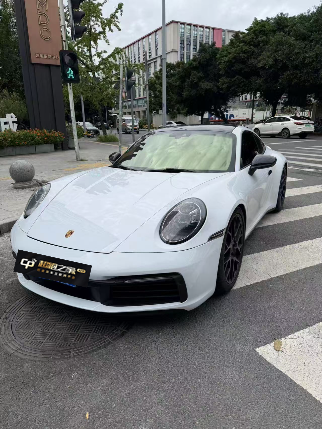 保时捷911银灰色2021年01月