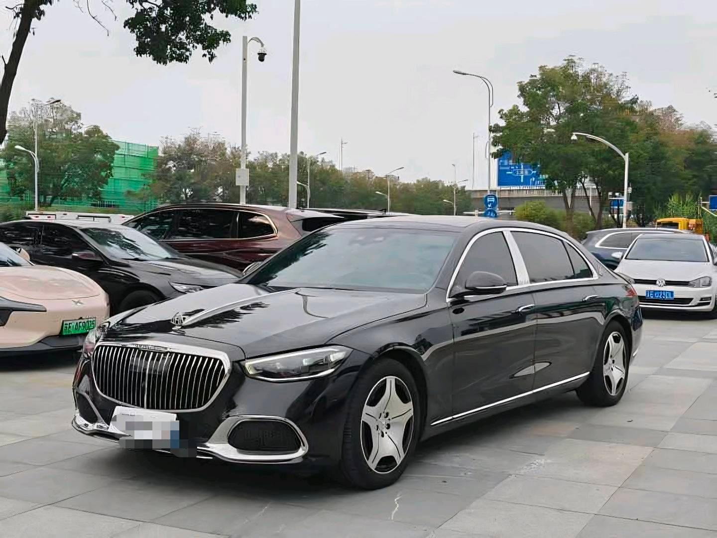 奔驰迈巴赫S级黑色2026年02月