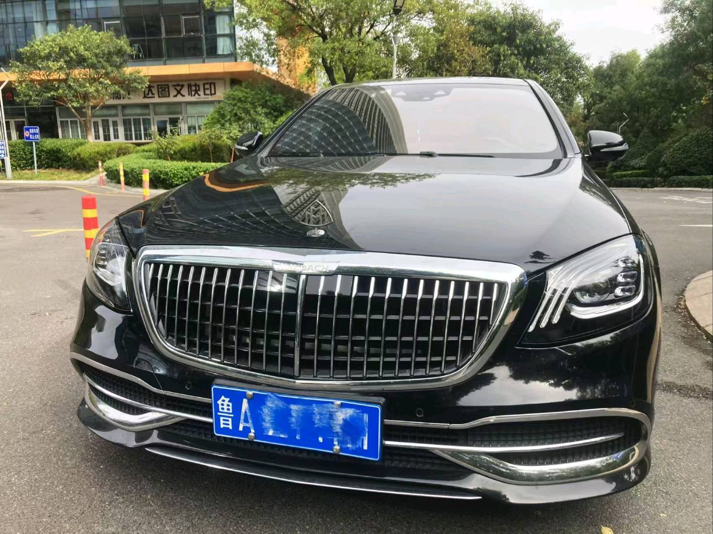 奔驰迈巴赫S级黑色2019年09月