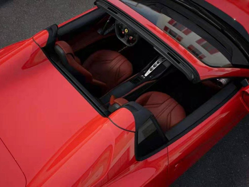 法拉利 812 GTS