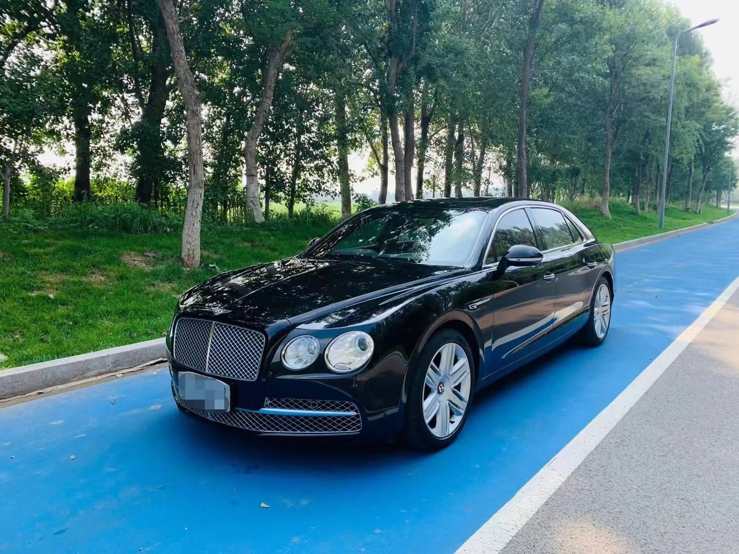 黑色Bentley宾利欧陆豪华车壁纸